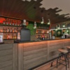 Jagermeister bar s dřevěnými prvky